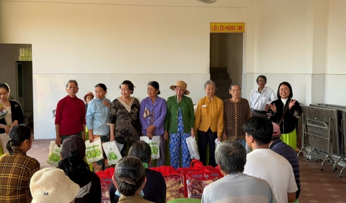 ẤM ÁP MÙA XUÂN – ẨM THỰC TRẦN LAN TỎA YÊU THƯƠNG ĐẾN BÀ CON 